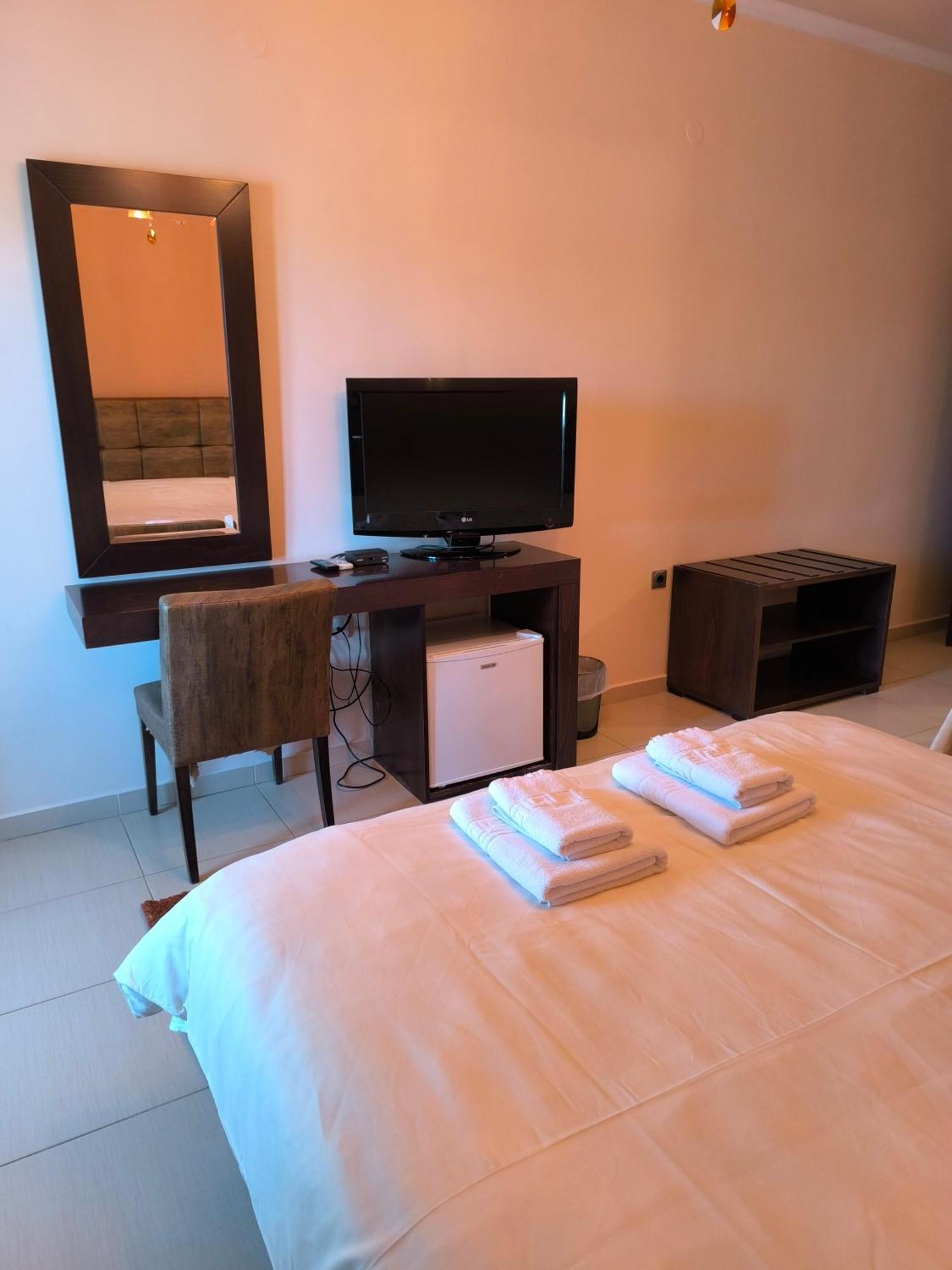 Faraggi Hotel Συμβολή Εξωτερικό φωτογραφία